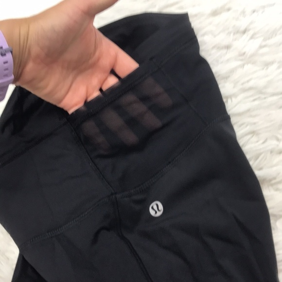 Lululemon Running In The City 7/8 Tight Black - Picture 4 of 9
